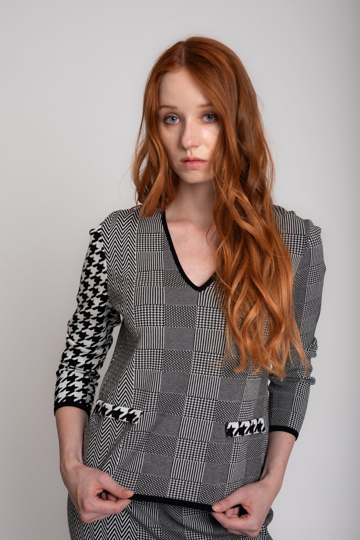 PARIS SWEATER