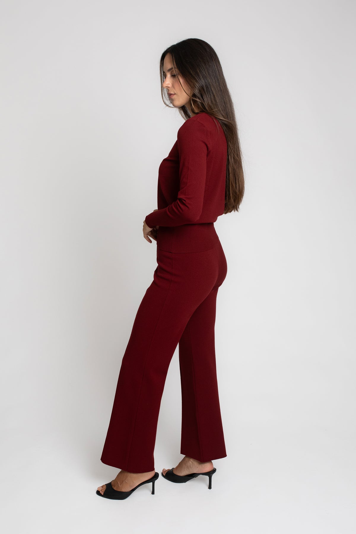 CREWNECK SLIM FIT