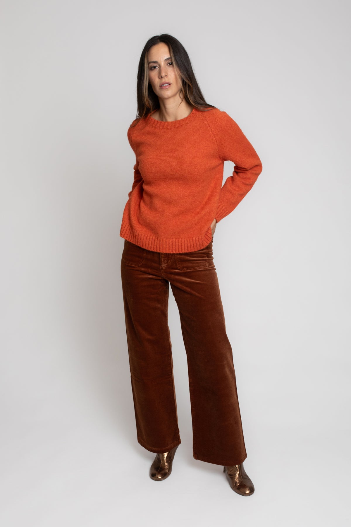 WEEKEND SWEATER