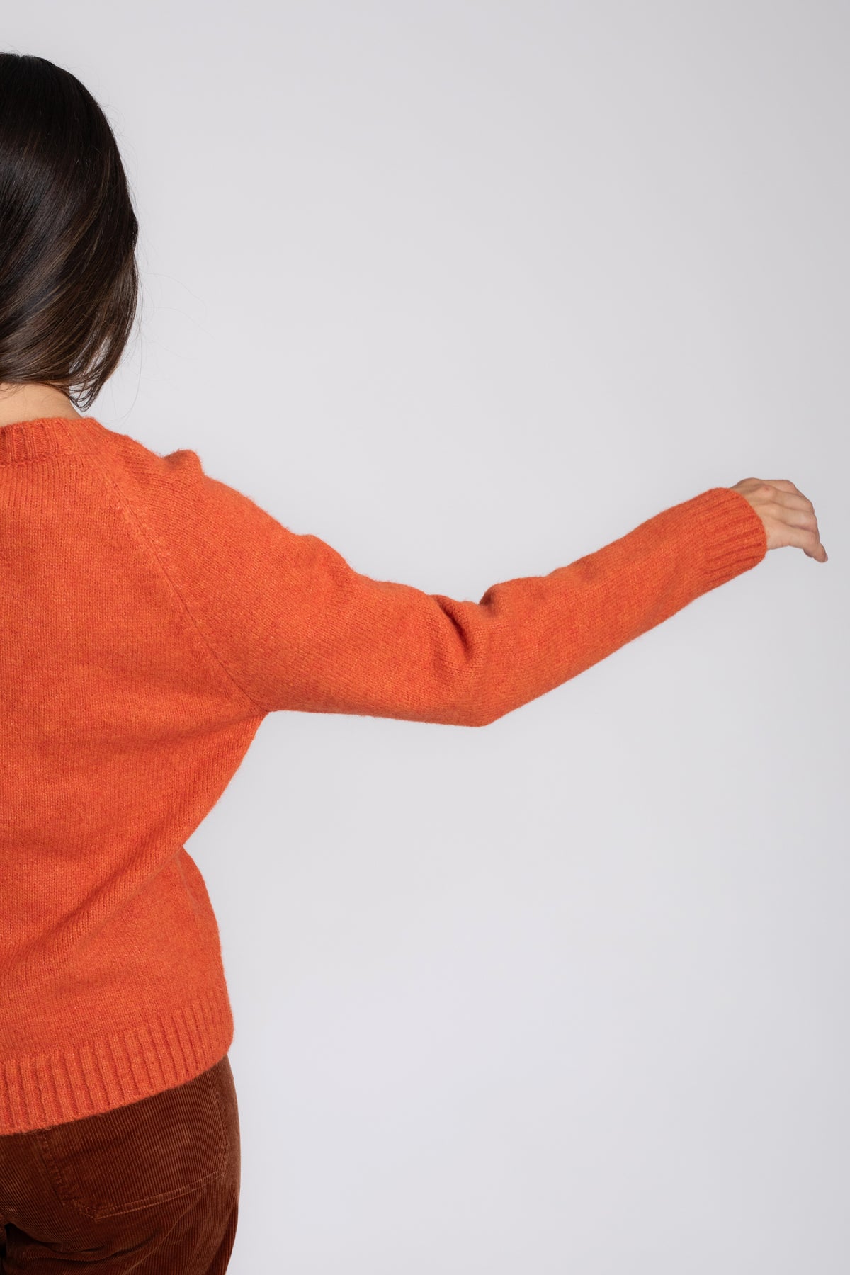 WEEKEND SWEATER