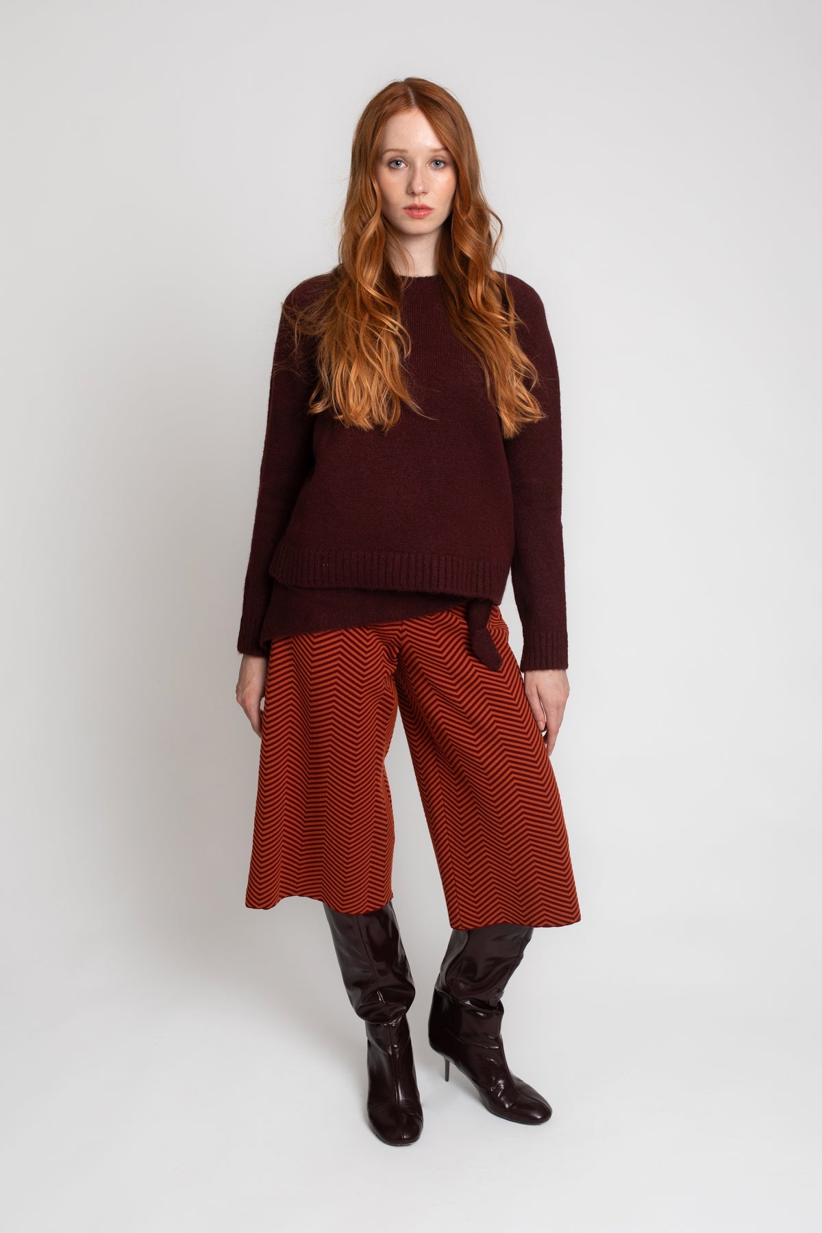 WEEKEND SWEATER